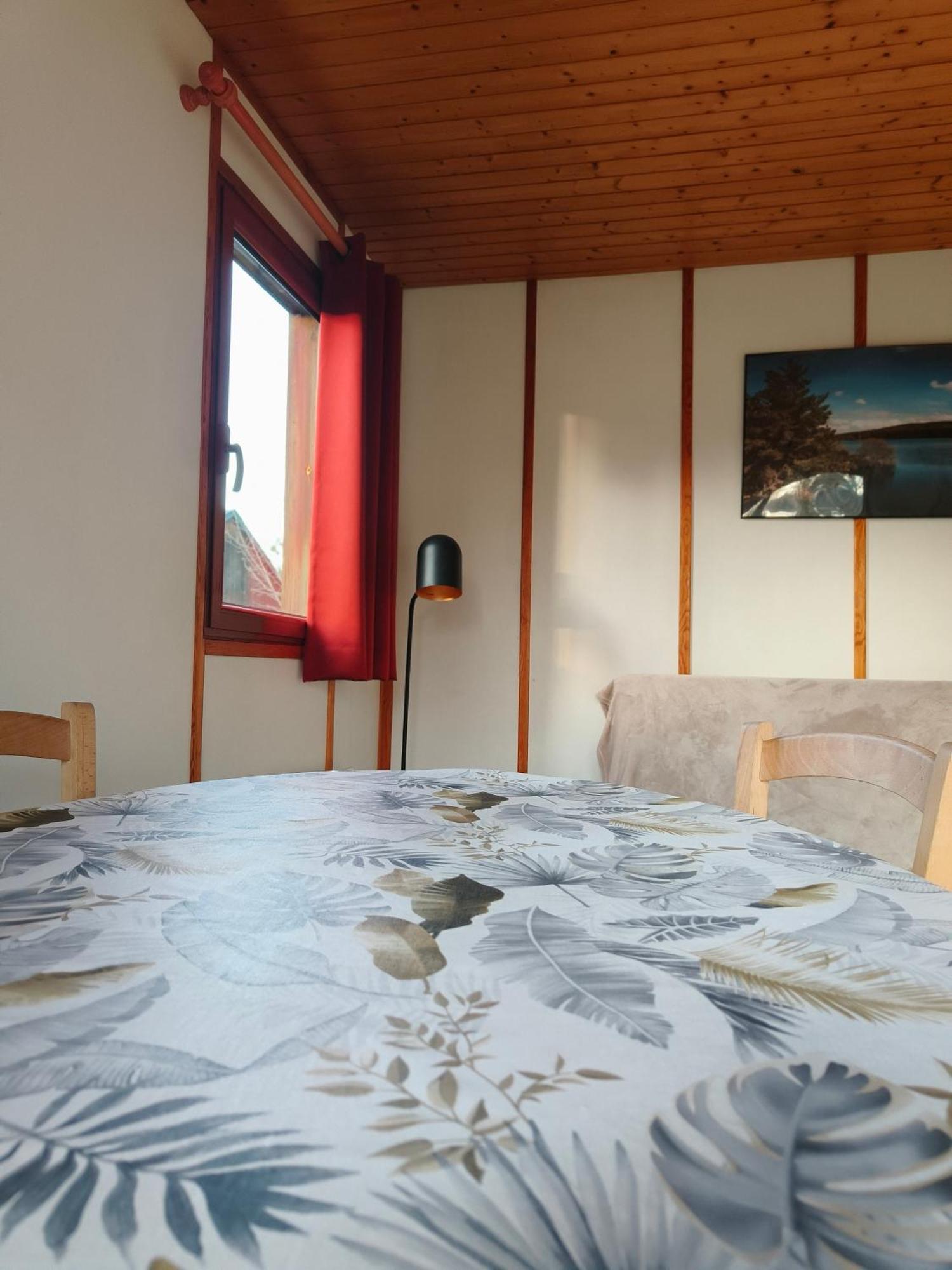 Chalets De La Colagne Bourgs sur Colagne Екстер'єр фото